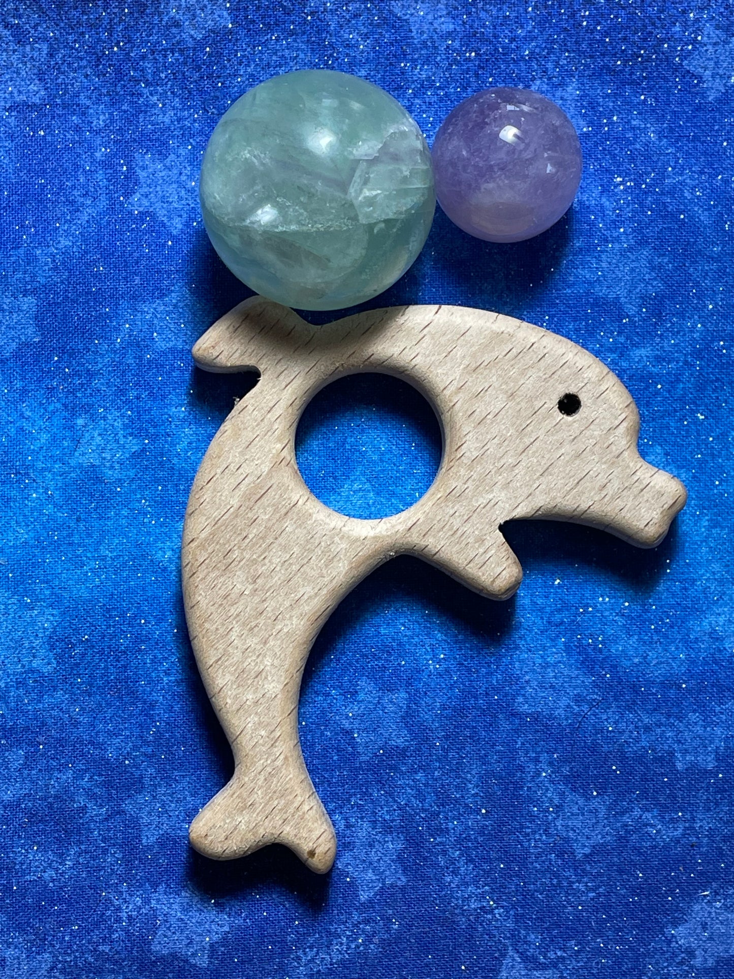Dolphin Stand & Spheres