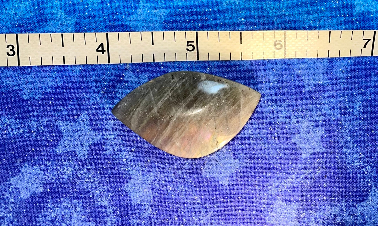 Labradorite Cabachon