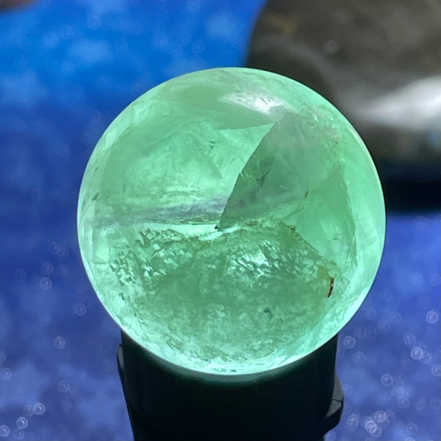 Dolphin Stand & Spheres