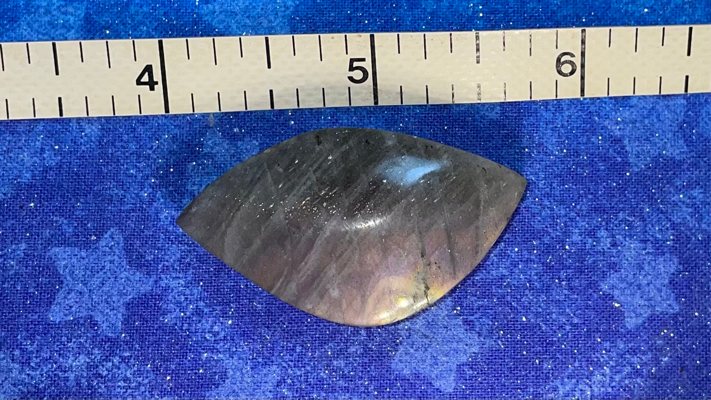 Labradorite Cabachon