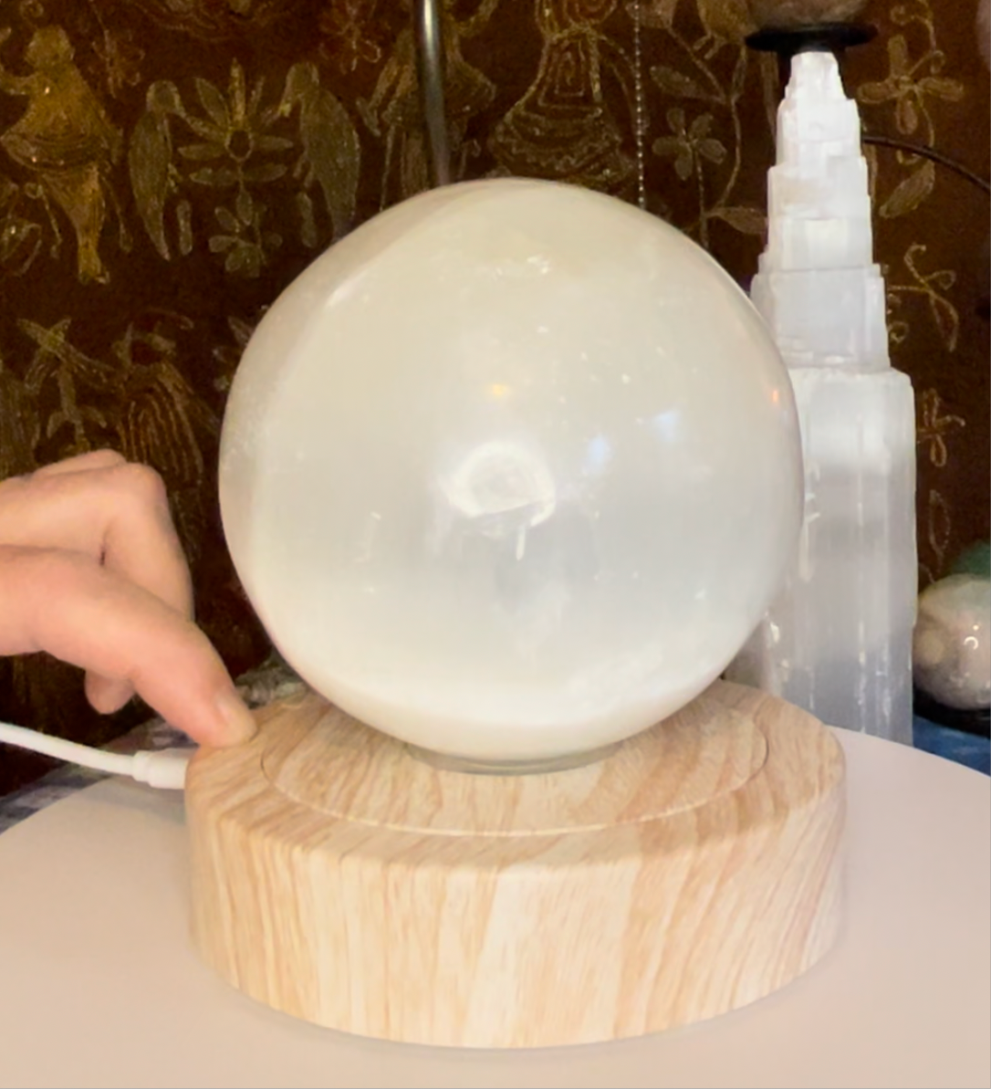 Rotating USB or Battery powered Lighted Sphere Stand