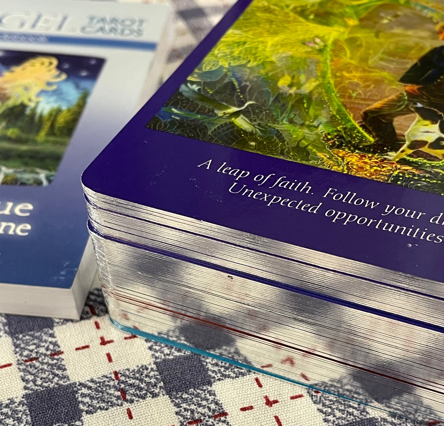 ANGEL TAROT CARDS by Doreen Virtue & Radleigh Valentine