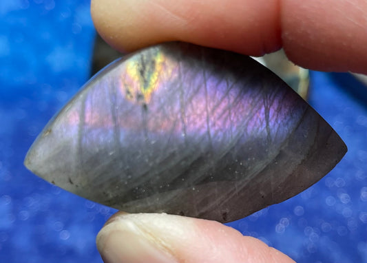 Labradorite Cabachon