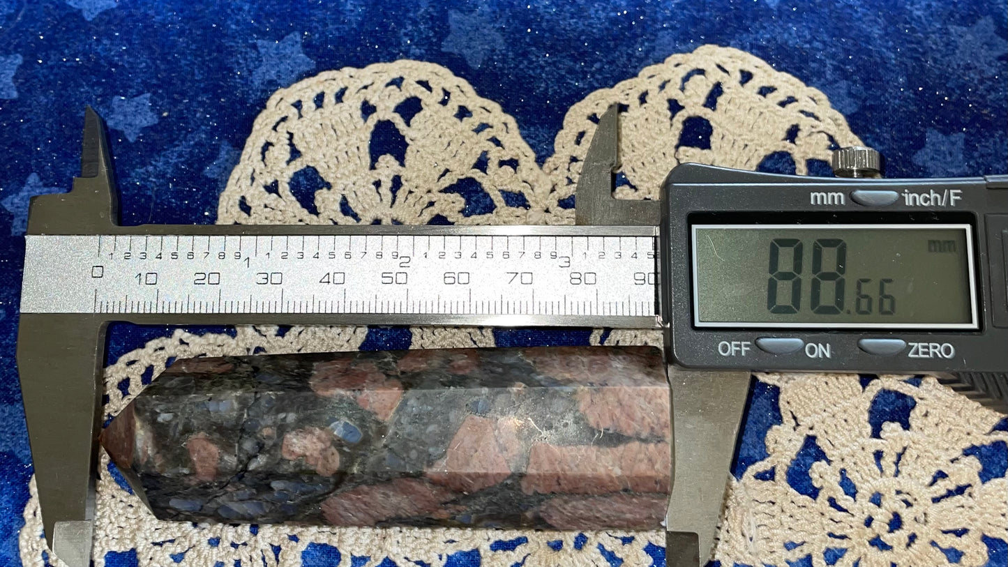 Que Sera (Blue Rhyolite)