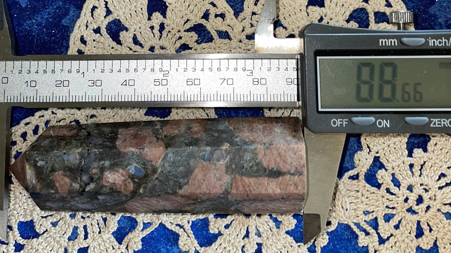 Que Sera (Blue Rhyolite)